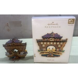 Hallmark Keepsake Noahs Ark Ornament‎ 2006 With Magic Motion Feature